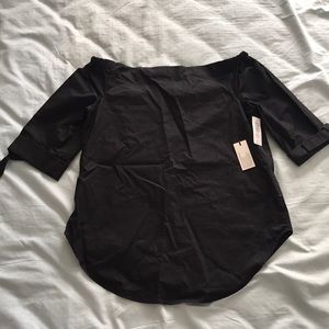 Aritzia Off-shoulder Shirt 100% Cotton Size S New